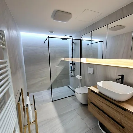 Pinea Tuz Przy Plazy - Baseny, Sauny, Jacuzzi * פוביירובו