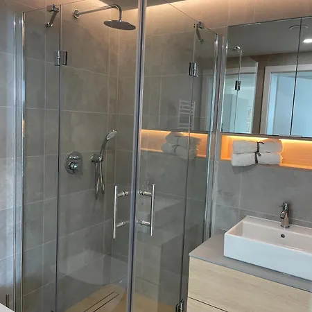 דירה Pinea Tuz Przy Plazy - Baseny, Sauny, Jacuzzi *